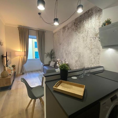 Happy Family Apartments Lavagna Генуя Экстерьер фото